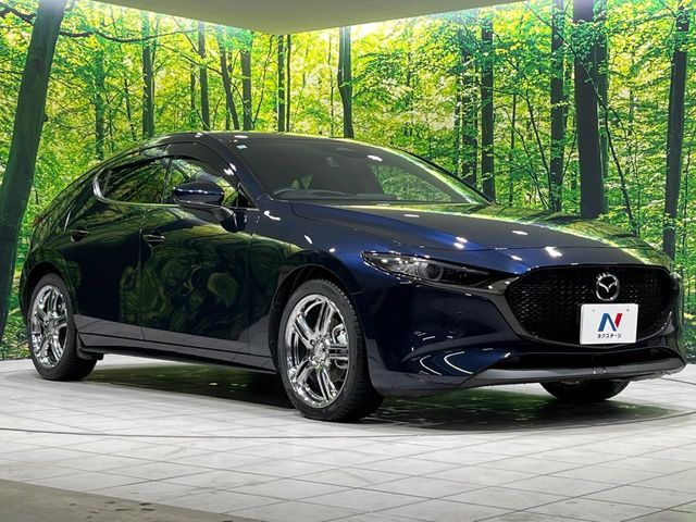 MAZDA3 FASTBACK