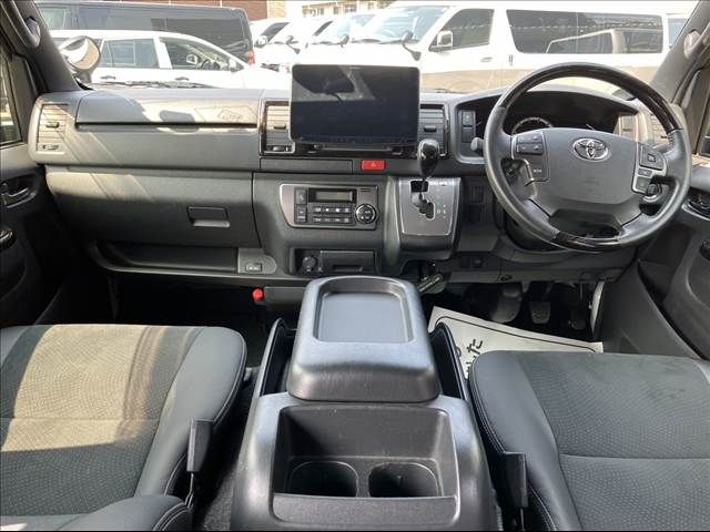 HIACE van 4WD