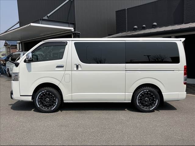 HIACE van 4WD