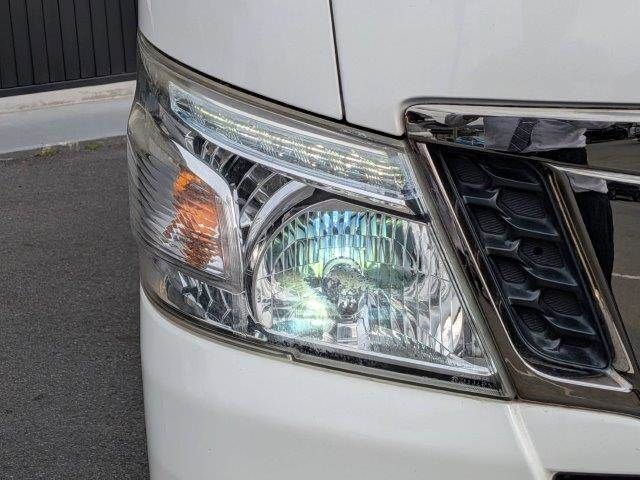 NV350 CARAVAN 4WD