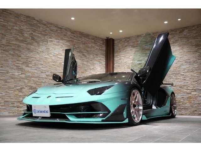 LAMBORGHINI Aventador