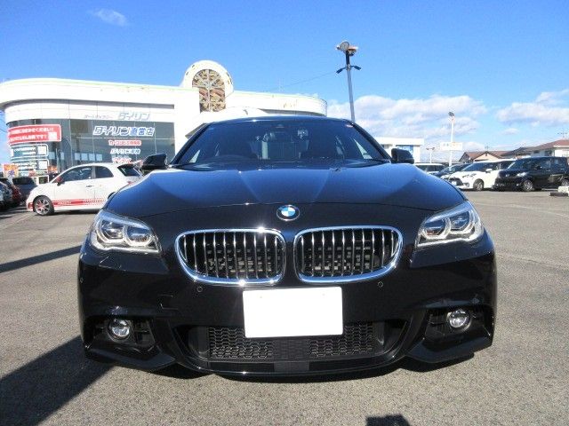 BMW 5 Series sedan