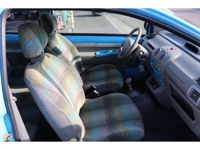 RENAULT TWINGO