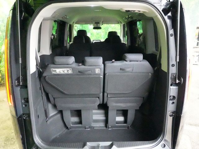 STEPWAGON e:HEV