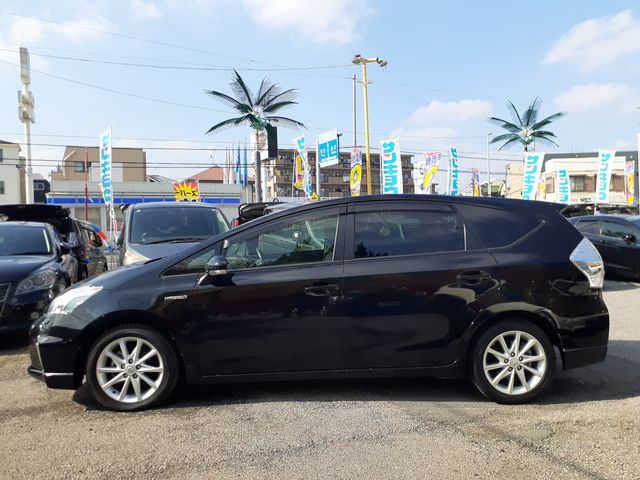PRIUS Alpha