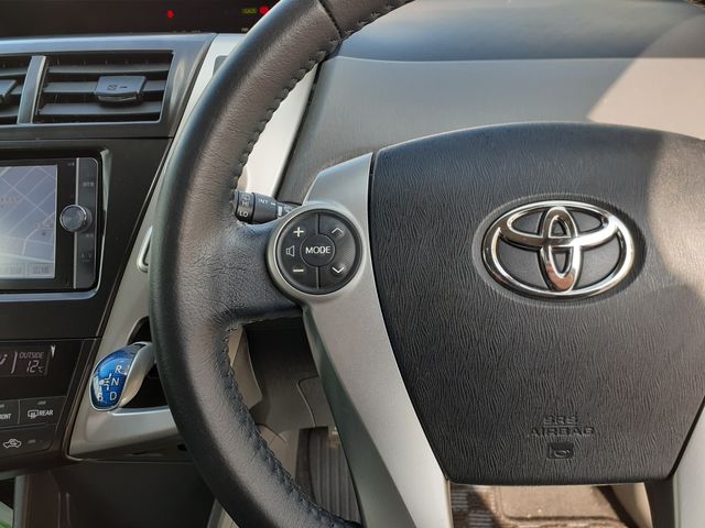 PRIUS Alpha