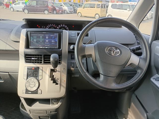 VOXY 4WD