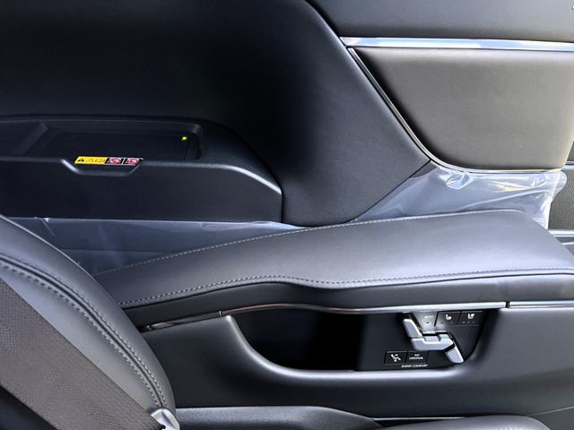 ALPHARD hybrid 4WD