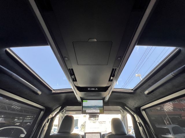 ALPHARD hybrid 4WD
