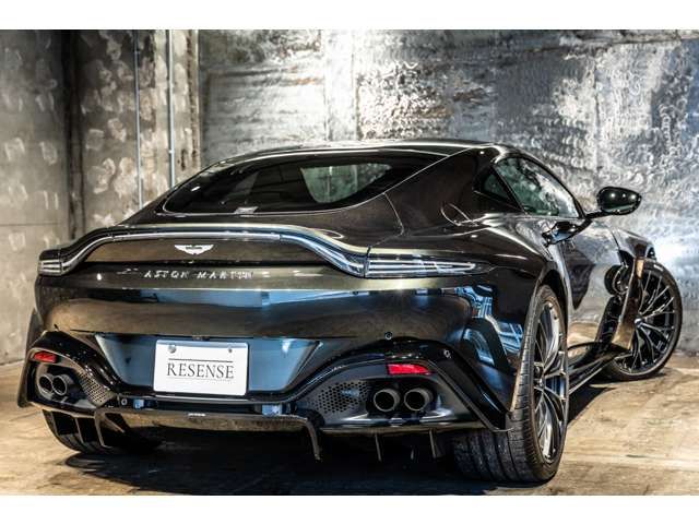 ASTON MARTIN