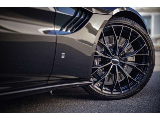 ASTON MARTIN