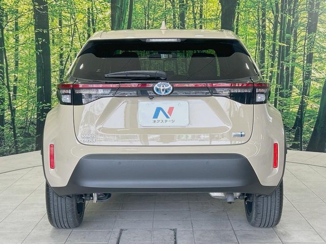 YARIS CROSS HYBRID