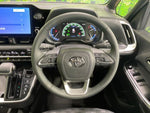 VOXY HYBRID