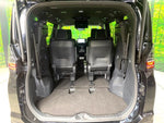 VOXY HYBRID