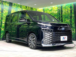 VOXY HYBRID
