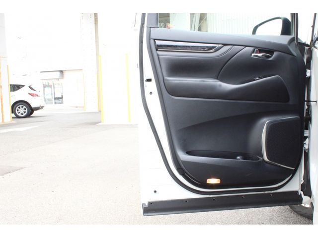 ALPHARD hybrid 4WD