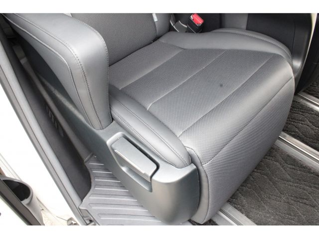 ALPHARD hybrid 4WD
