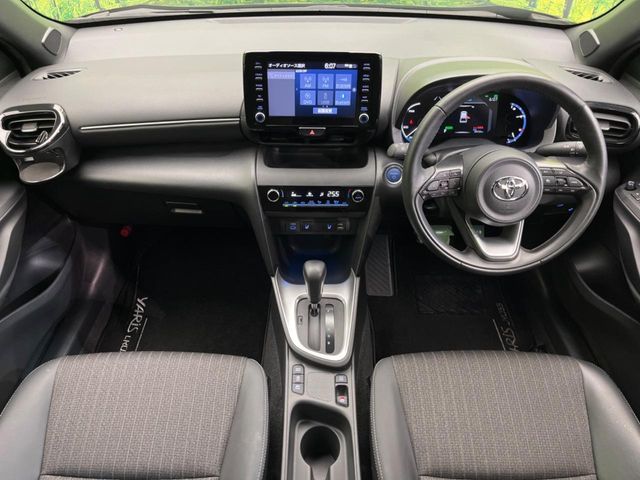 YARIS CROSS HYBRID