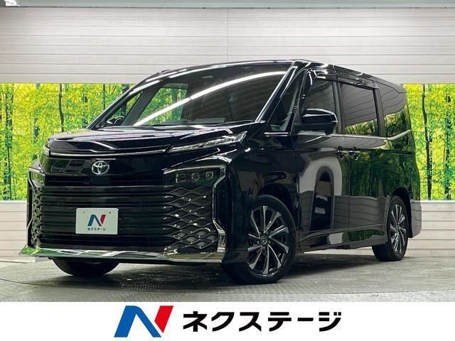 VOXY HYBRID