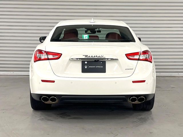 MASERATI GHIBLI Sedan