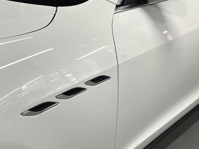 MASERATI GHIBLI Sedan
