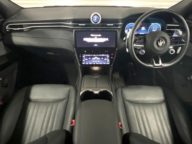 MASERATI Grecale