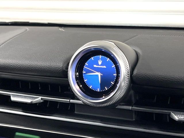 MASERATI Grecale
