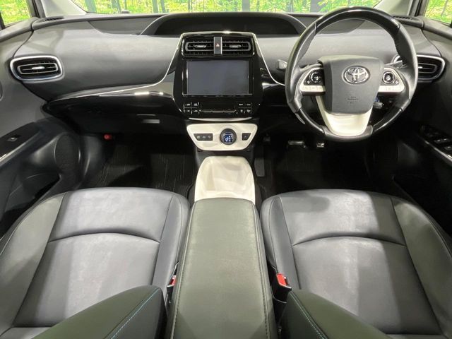 PRIUS 4WD