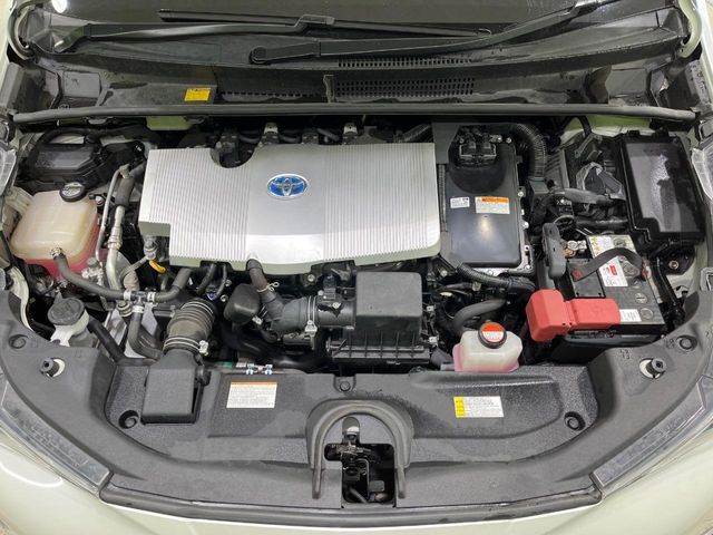 PRIUS 4WD