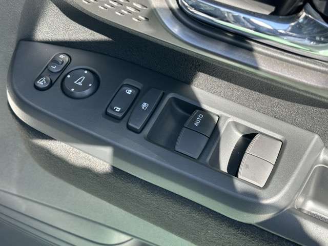 N-BOX CUSTOM