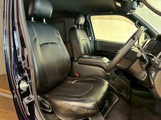 HIACE van 2WD