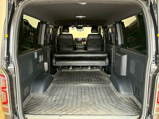 HIACE van 2WD