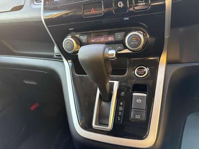 SERENA  S-HYBRID 4WD