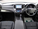 CROWN sedan hybrid