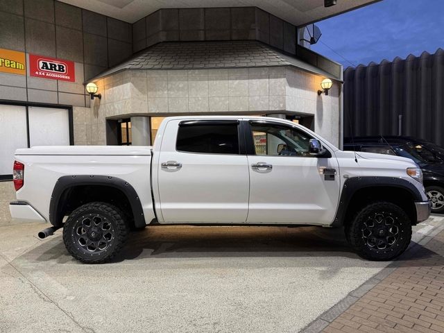 タンドラ　４ＷＤ