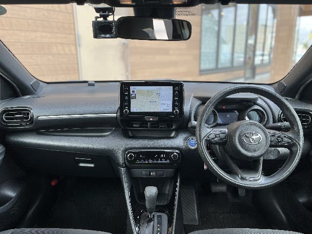 YARIS HYBRID