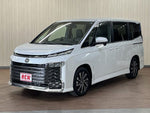 VOXY HYBRID