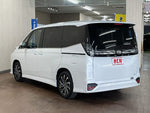 VOXY HYBRID