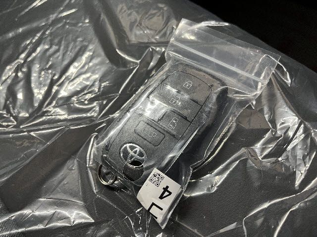 VOXY HYBRID