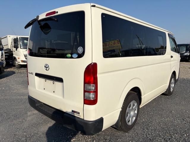 HIACE REGIUS WGN