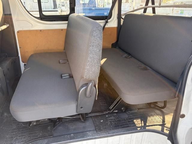 HIACE REGIUS WGN