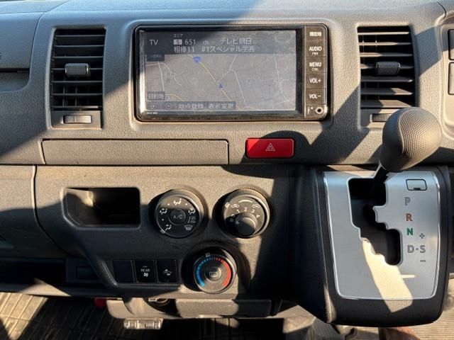 HIACE REGIUS WGN