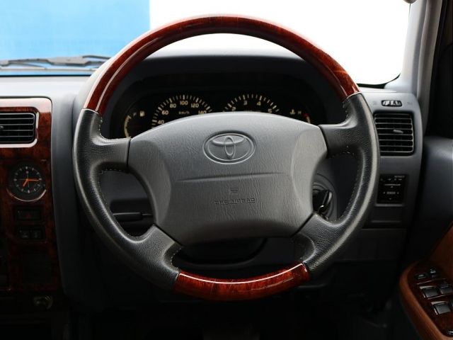 LANDCRUISER PRADO