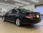 CROWN sedan