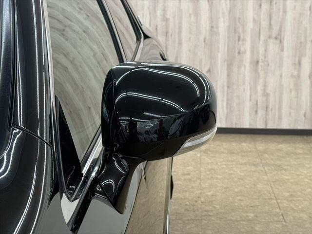 CROWN sedan
