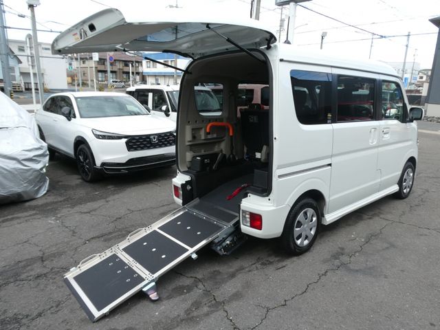 NV100 CLIPPER RIO