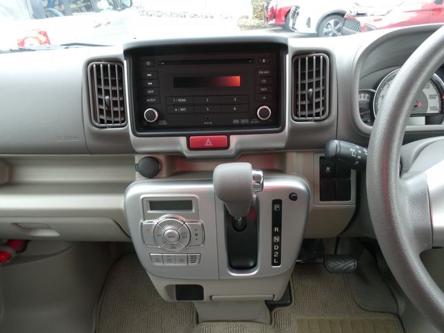 NV100 CLIPPER RIO