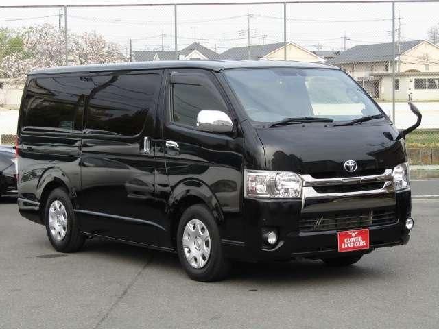 REGIUSACE 2WD van