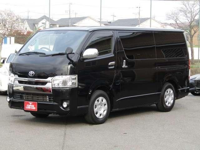 REGIUSACE 2WD van