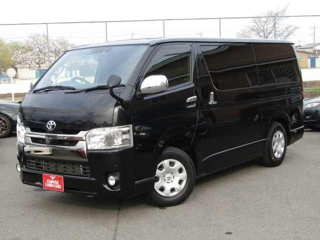REGIUSACE 2WD van